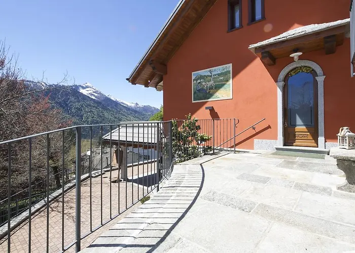 לינה וארוחת בוקר Al Sasso 3*