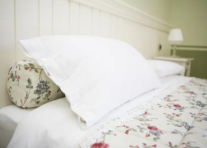 לינה וארוחת בוקר Al Sasso 3*