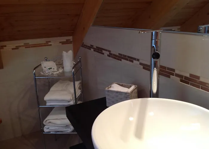 לינה וארוחת בוקר Al Sasso